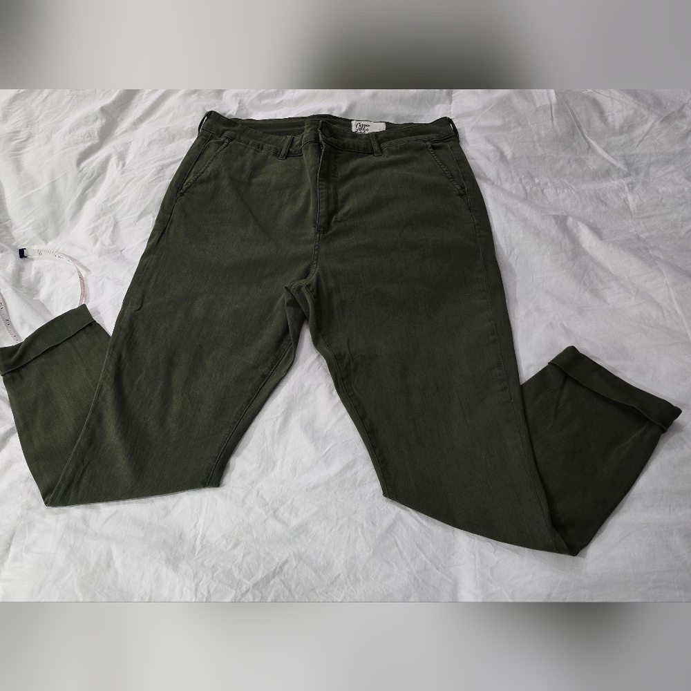 Cosmic Blue Love Olive Green Women's Cropped Pants
